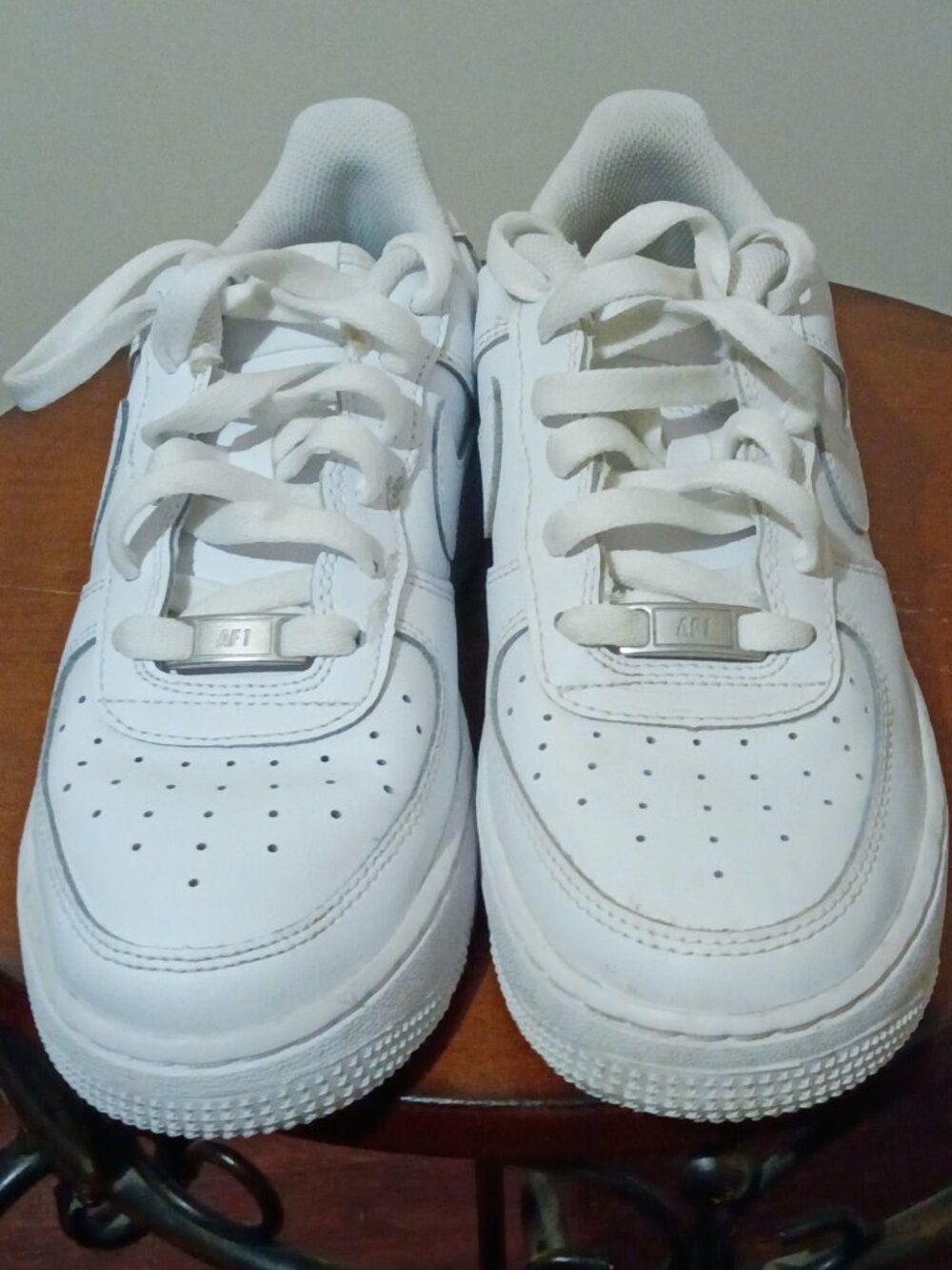 Nike Air Force 1 Low GS Shoes Size 6Y Youth Womens 7.5 Triple White Leather - Picture 5 of 13
